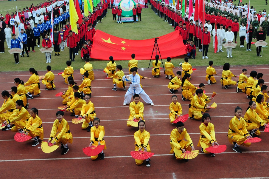 德外舉行第十六屆體育文化藝術(shù)節(jié)暨第十九屆秋季運(yùn)動(dòng)會_副本.jpg